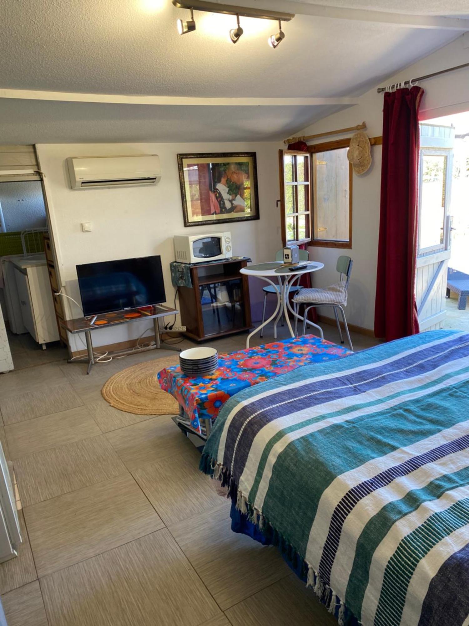 Lumphini le petit chalet climatisé Béziers Extérieur photo