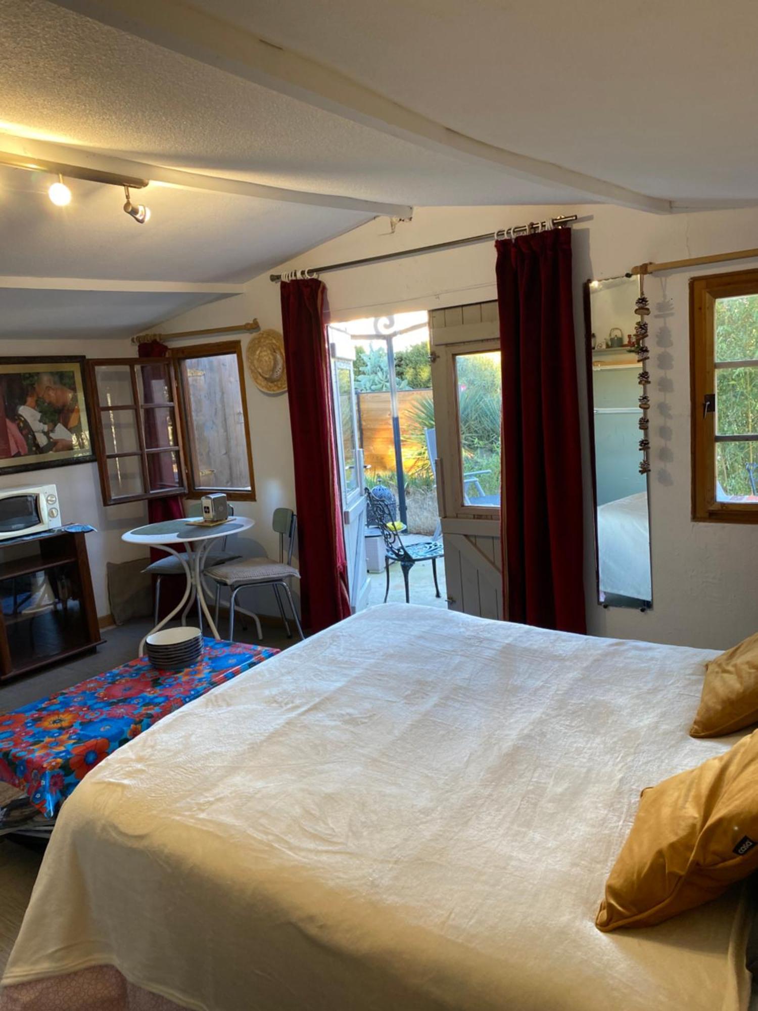 Lumphini le petit chalet climatisé Béziers Extérieur photo